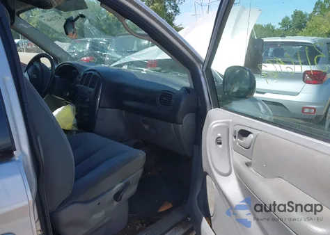 2005 Dodge Grand Caravan Sxt z USA, uszkodzony, nr VIN 2D4GP44LX5R223443